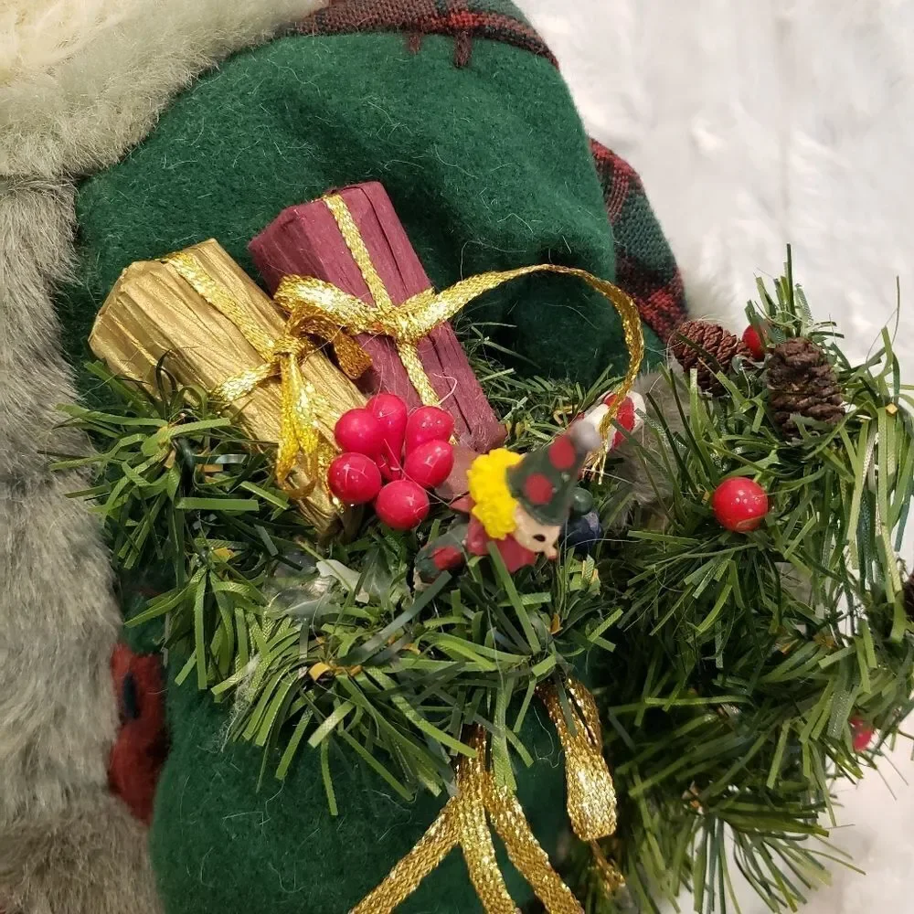 Santa - Picture 3 of 7